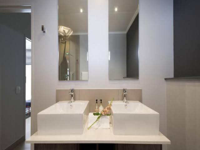 Sandton Luxury Apartments ヨハネスブルグ エクステリア 写真